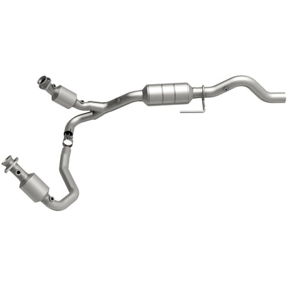 MagnaFlow Direct Fit Catalytic Converter 02-03 Dodge Durango 5.9L