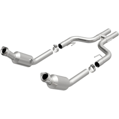 MagnaFlow Direct Fit Catalytic Converter 07-10 Ford Mustang 4.6L