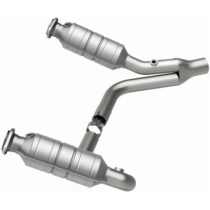 MagnaFlow Direct Fit Catalytic Converter RAIDER- 2006 8 4.7L OEM