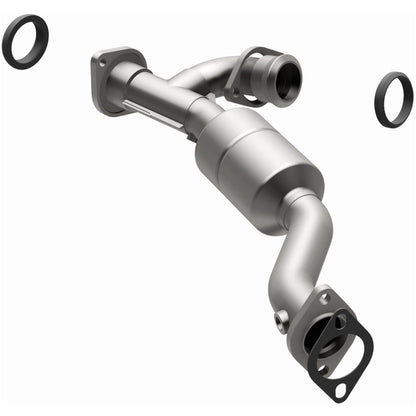 MagnaFlow Conv DF 01-03 Montero 3L Passenger Side Front