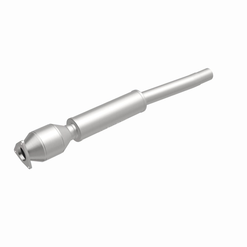 MagnaFlow Direct Fit Catalytic Converter 03-06 VW Phaeton 4.2L PS Rr