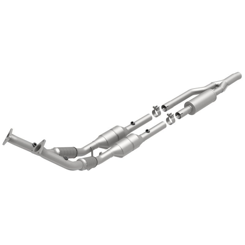MagnaFlow Direct Fit Catalytic Converter 06- Audi A3 Quattro 3.2L