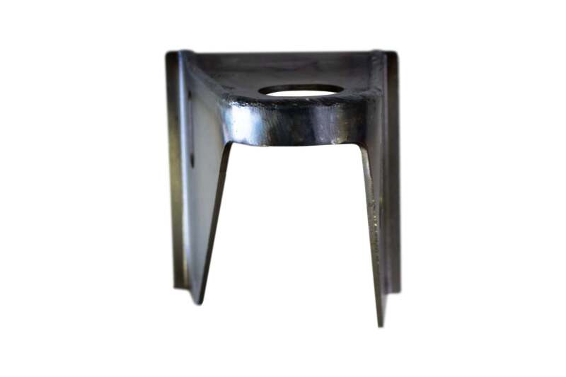 RustBuster Rust Buster 11-18 Chevy Silverado 2500HD/3500HD Center Cab Mount - Right
