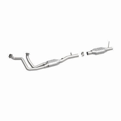 MagnaFlow Direct Fit Catalytic Converter 96 Ford F-150 4.9L