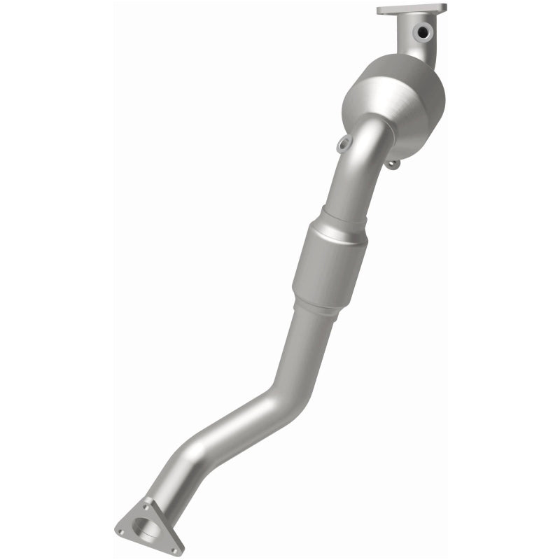 MagnaFlow Direct Fit Catalytic Converter 07 VW Touareg 3.6L Rear close