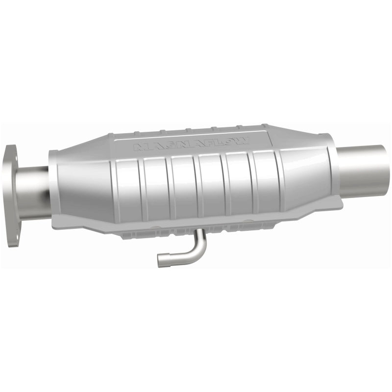 MagnaFlow Direct Fit Catalytic Converter 86-89 Nissan D21