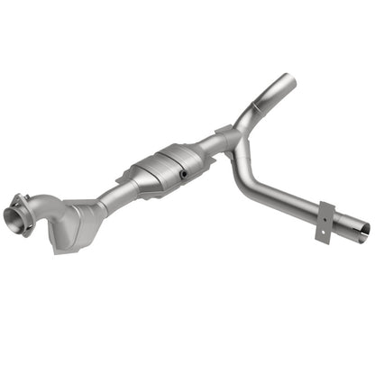 MagnaFlow Direct Fit Catalytic Converter 01 Ford Trucks 4.6L