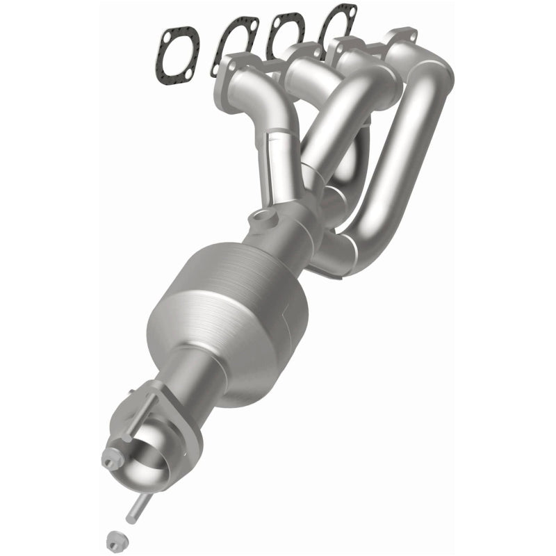 MagnaFlow Direct Fit Catalytic Converter 04-05 BMW 545I 4.4L P/S