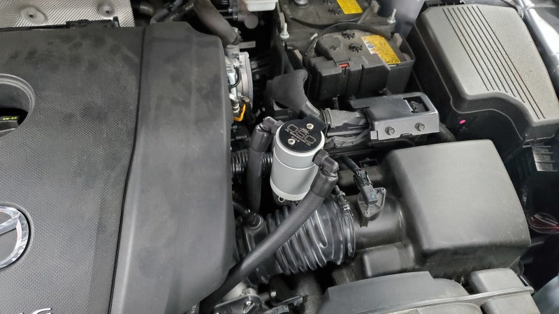 J&L 14-24 Mazda CX5 2.5L Non-turbo Driver Side 3.0 Oil Separator Kit - Clear Anodized