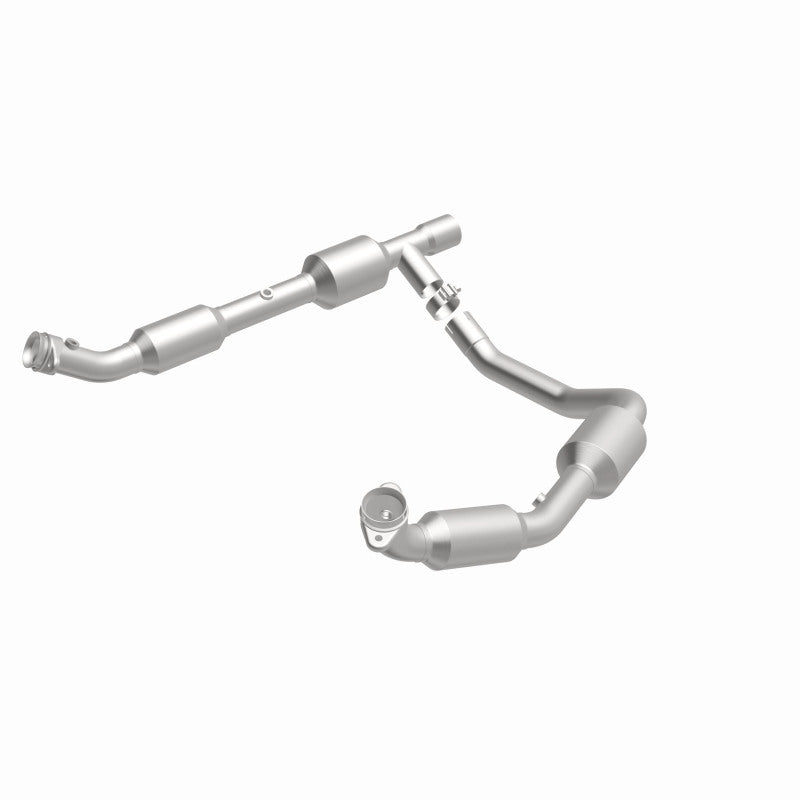 MagnaFlow Direct Fit Catalytic Converter 05-06 Ford E-350 Super Duty 5.4L