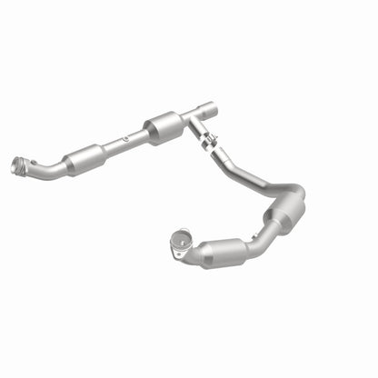 MagnaFlow Direct Fit Catalytic Converter 05-06 Ford E-350 Super Duty 5.4L