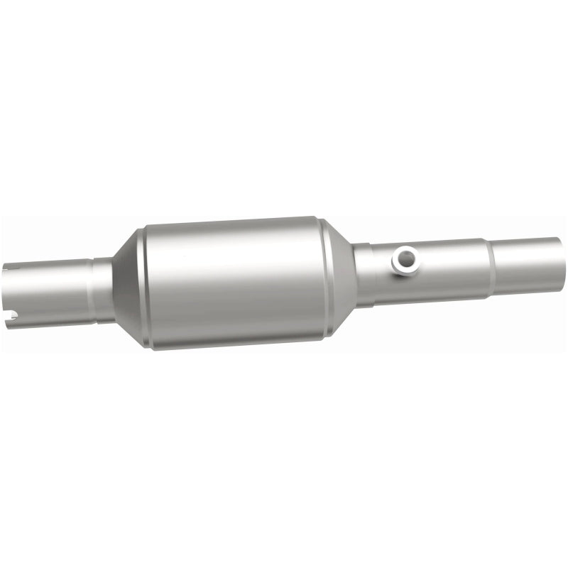 MagnaFlow Direct Fit Catalytic Converter 96-98 Jeep Grand Cherokee Underbody