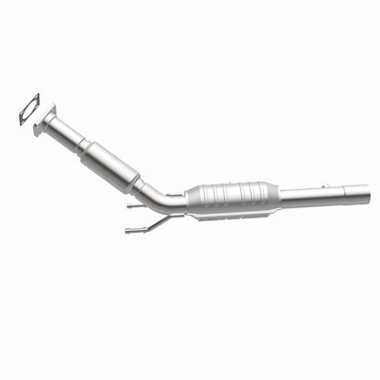 MagnaFlow Direct Fit Catalytic Converter 06-08 Volkswagen Jetta/Rabbit 2.5L (49 State)