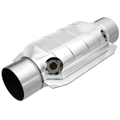 MagnaFlow Universal Catalytic Converter 3 W/Dual O2 Boss