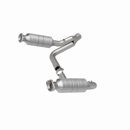 MagnaFlow Direct Fit Catalytic Converter Raider 2006 8 4.7L