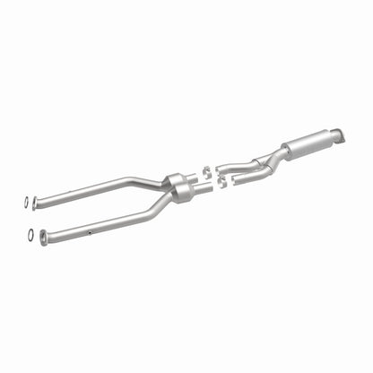 MagnaFlow Direct Fit Catalytic Converter 08-10 Lexus IS-F 5.0L