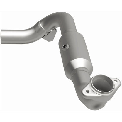 MagnaFlow 05-06 Lincoln Navigator 5.4L Direct Fit Catalytic Converter - Passenger Side