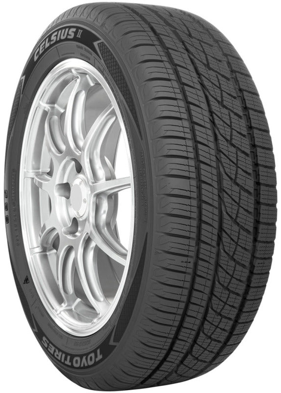 Toyo Celsius II Tire - 275/50R22 111T (TL)