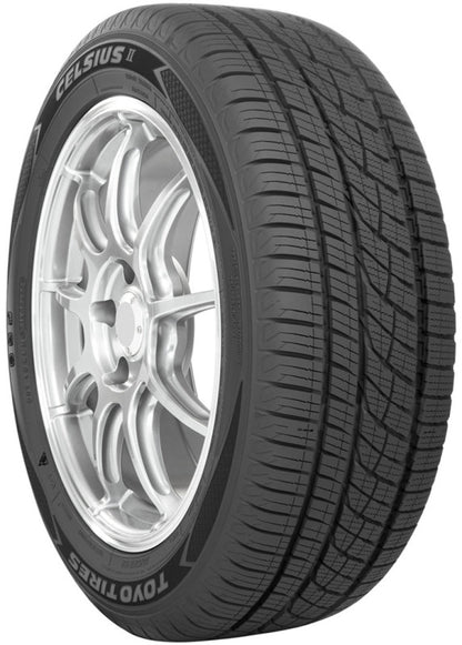 Toyo Celsius II Tire - 275/50R22 111T (TL)