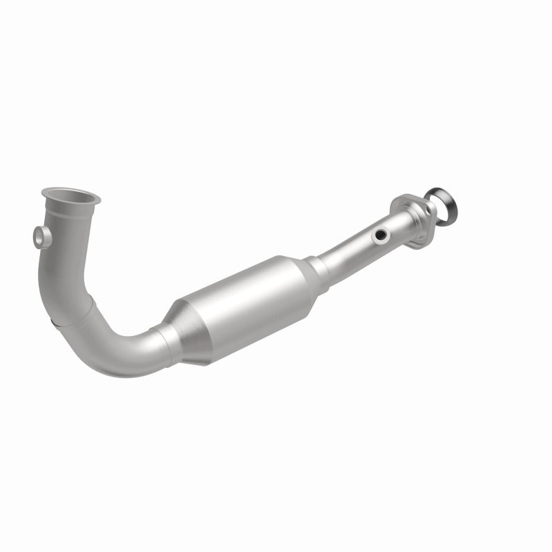 MagnaFlow Direct Fit Catalytic Converter OEM 2004 Jeep Liberty Underbody