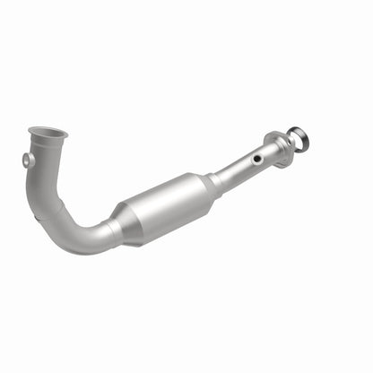 MagnaFlow Direct Fit Catalytic Converter OEM 2004 Jeep Liberty Underbody