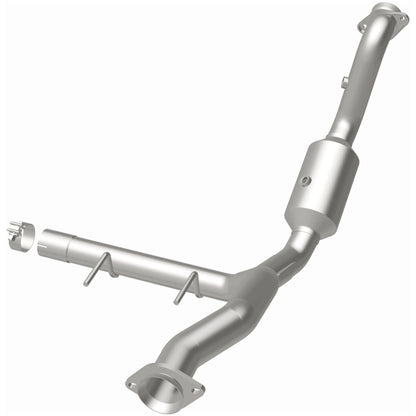 MagnaFlow Direct Fit Catalytic Converter 15-17 Ford F150 V6 2.7L OEM Underbody