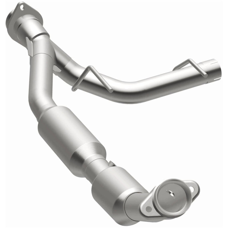 MagnaFlow 03-04 Ford Expedition 5.4L Direct Fit Converter