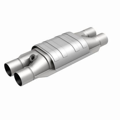 MagnaFlow Universal Catalytic Converter 2 D/D W/O2 Boss
