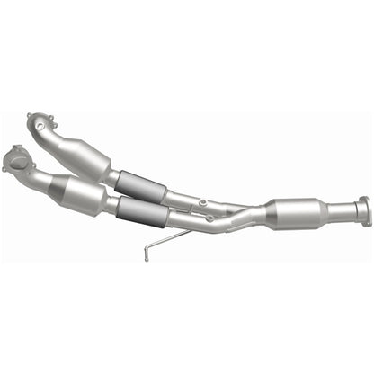 MagnaFlow 02-05 S80 2.9 L Underbody Direct Fit Converter
