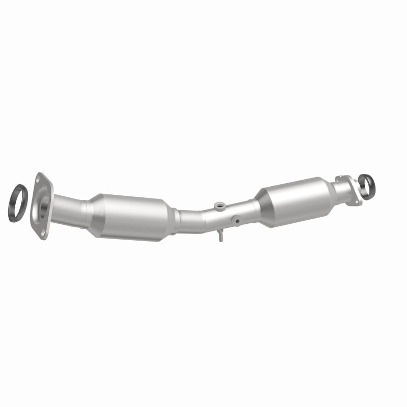Magnaflow 13-15 Nissan Sentra 1.8L California Grade CARB Compliant DF Catalytic Converter