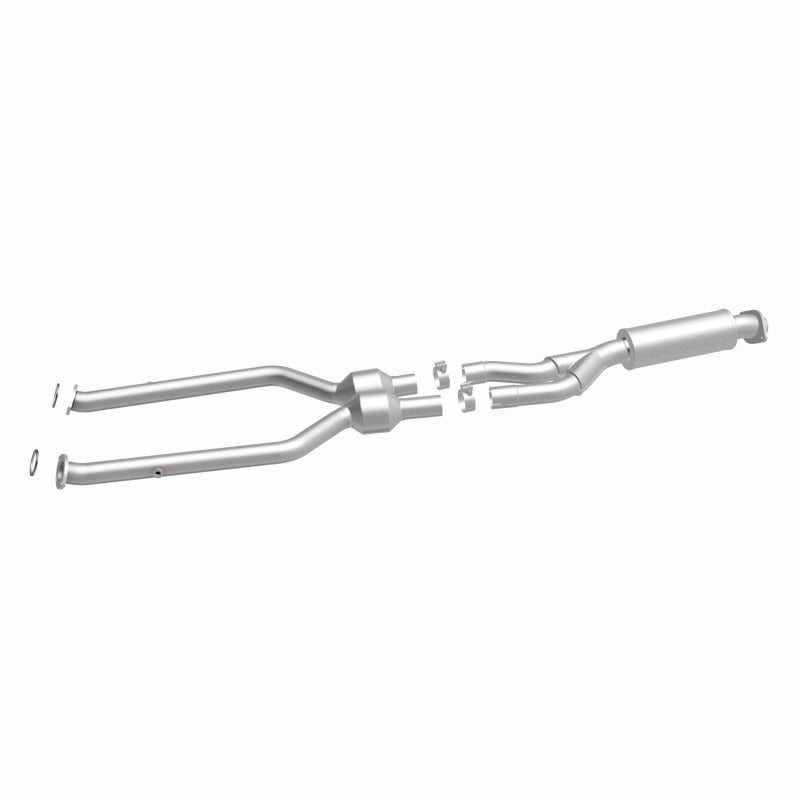 MagnaFlow Direct Fit Catalytic Converter 08-10 Lexus IS-F 5.0L