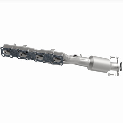 MagnaFlow 05-06 Nissan Titan 5.6L Direct Fit Converter