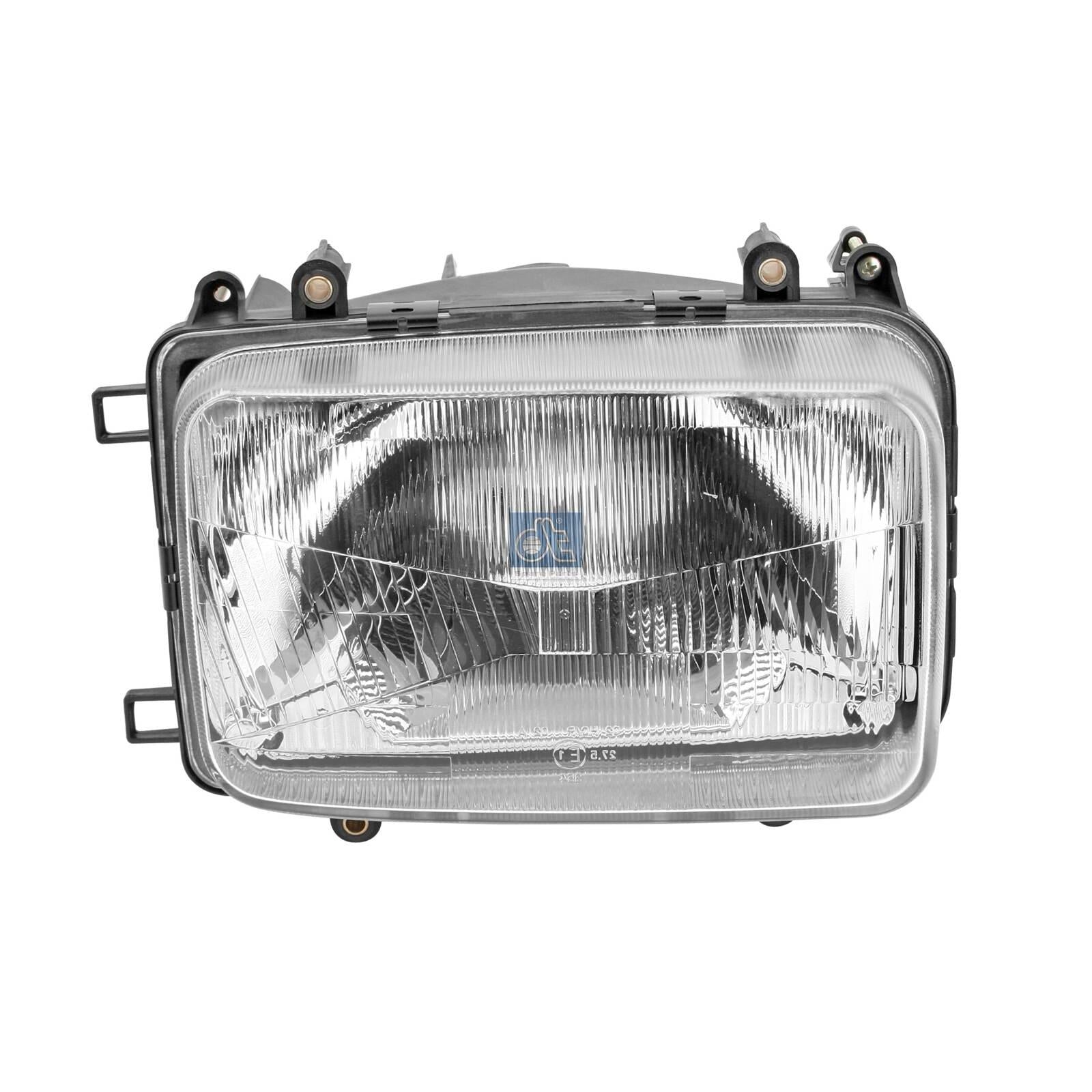 DT A/C 5.81183 Headlight