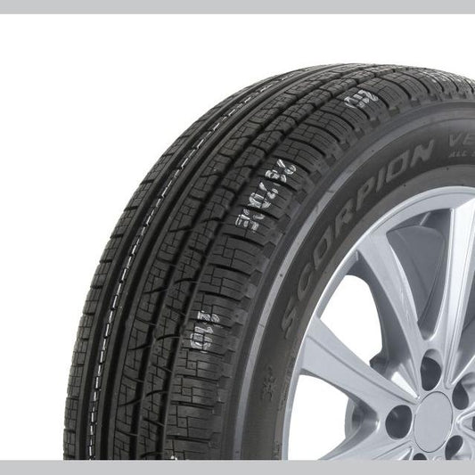 PIRELLI 23550R18LTPI97VSVAS Suv/4X4 Summer Tyrebc71.0 Db