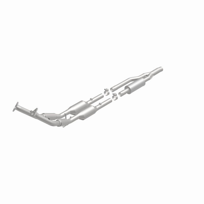MagnaFlow Direct Fit Catalytic Converter 06- Audi A3 Quattro 3.2L