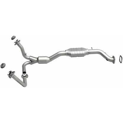MagnaFlow Direct Fit Catalytic Converter 01-05 Chevy Blazer 4.3L 2WD