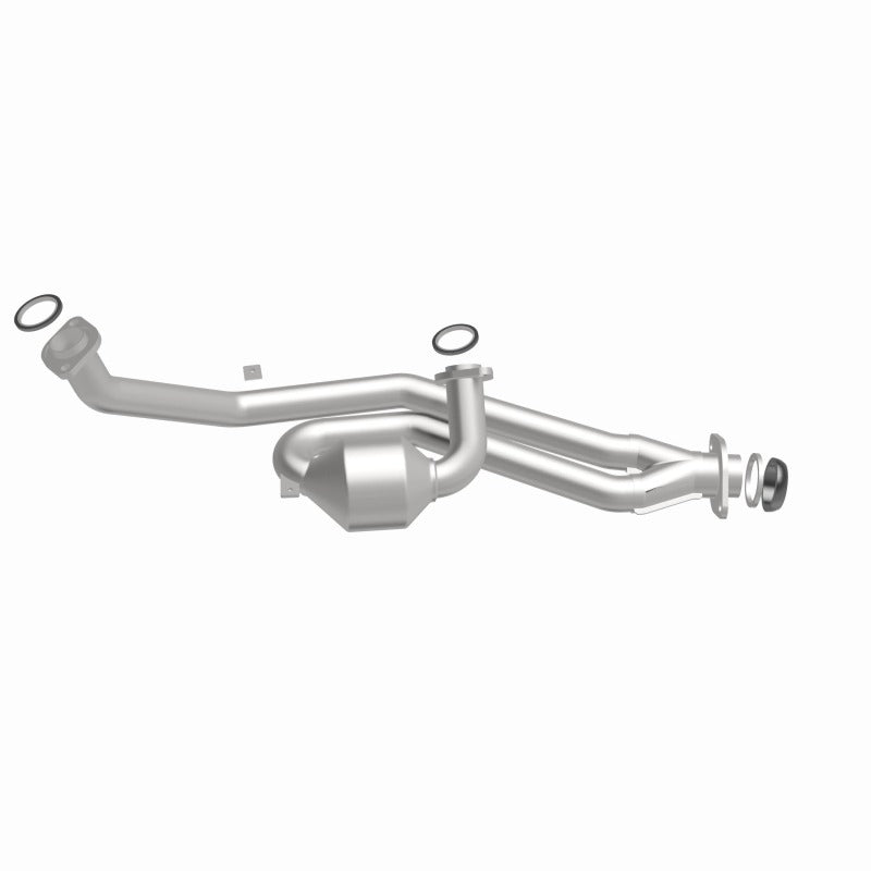 MagnaFlow Direct Fit Catalytic Converter 01-03 Toyota Sienna 3.0L