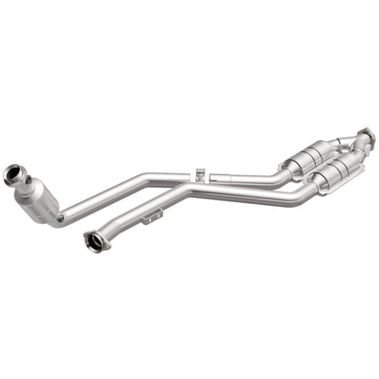 MagnaFlow Direct Fit Catalytic Converter 99-00 Mercedes CLK320 3.2L