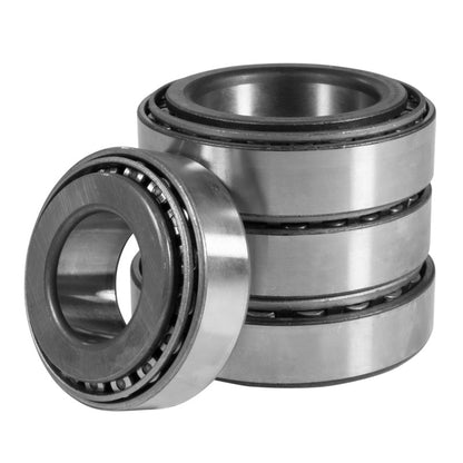 Yukon Gear & Axle Yukon Gear 9.5in GM 4.56 Rear Ring & Pinion Install Kit Axle Bearings and Seals