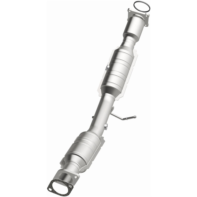 MagnaFlow Direct Fit Catalytic Converter 05-09 Volvo V50 2.4L