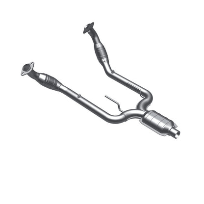 MagnaFlow Direct Fit Catalytic Converter Thunderbird-Cougar 95-96