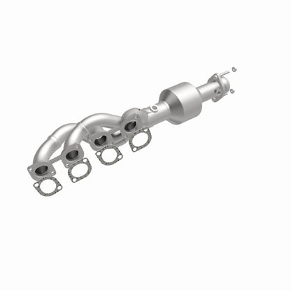 MagnaFlow Direct Fit Catalytic Converter 04-05 BMW 545I 4.4L P/S