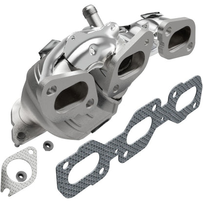 MagnaFlow Direct Fit Catalytic Converter 01-04 Escape 3.0 rear manif