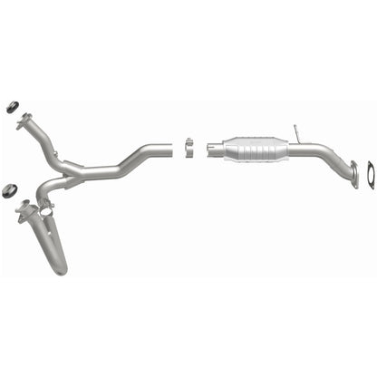 MagnaFlow Direct Fit Catalytic Converter 00-05 Blazer 4WD 4.3L