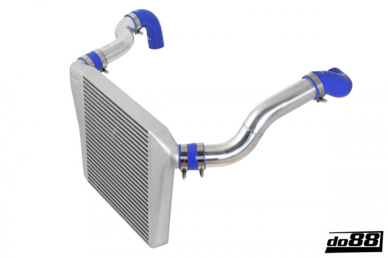 do88 81-98 Volvo 740/940 Turbo (63mm Throttle) BigPack Intercooler Kit w/Black Hoses