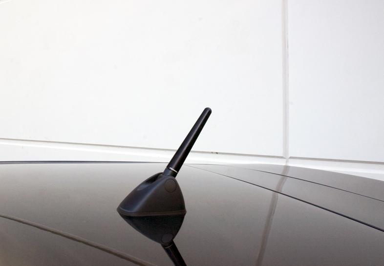 Perrin Performance PERRIN 08-14 Subaru WRX/STI & 09-14 Forester Shorty Antenna w/OEM Pivoting Base - 3in. Mast