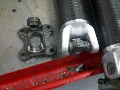 Driveshaft Shop DSS Chevrolet Camaro 2012+ ZL1 Automatic 3-3/8in Carbon Fiber Shaft GMCAZL1-A-C
