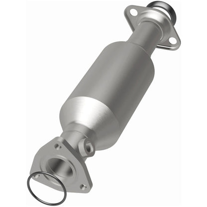 MagnaFlow Direct Fit Catalytic Converter 97-01 Honda CR-V 2.0L