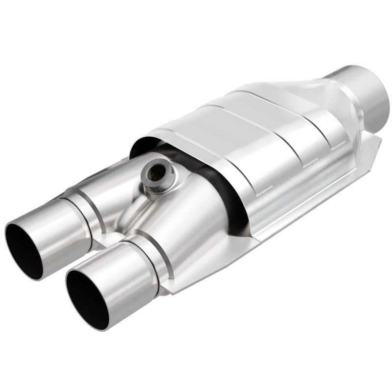 MagnaFlow Universal Catalytic Converter 2/3 D/S Single O2 Boss