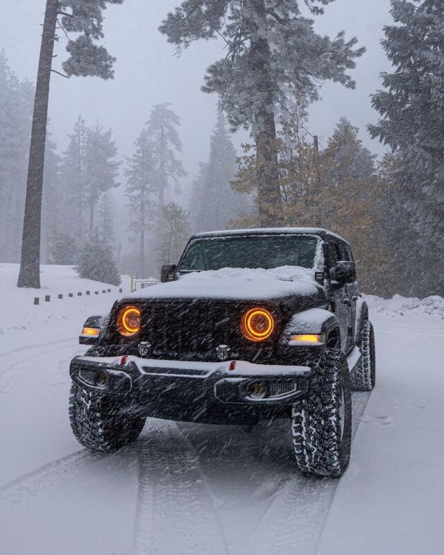 ORACLE Lighting Oracle Jeep Wrangler JL/JT 7in. High Powered LED Headlights (Pair) - w/ BC1 Controller